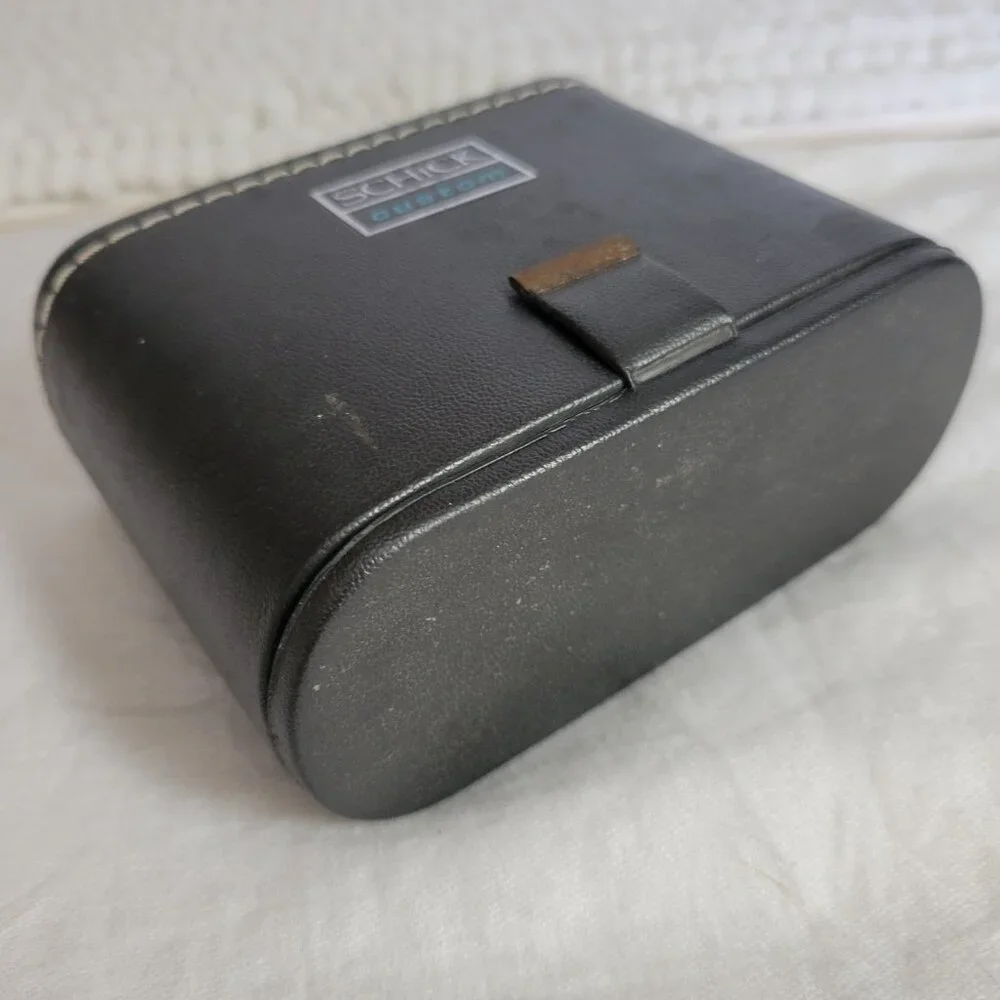 Schick Custom Comfort Control Electric Razor vtg w/Case Working see video men's